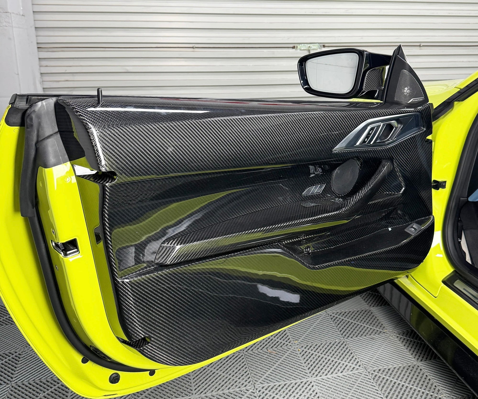 Panneau  de porte intérieur en fibre de carbone pour BMW G82 M4 / 430i 440i G22