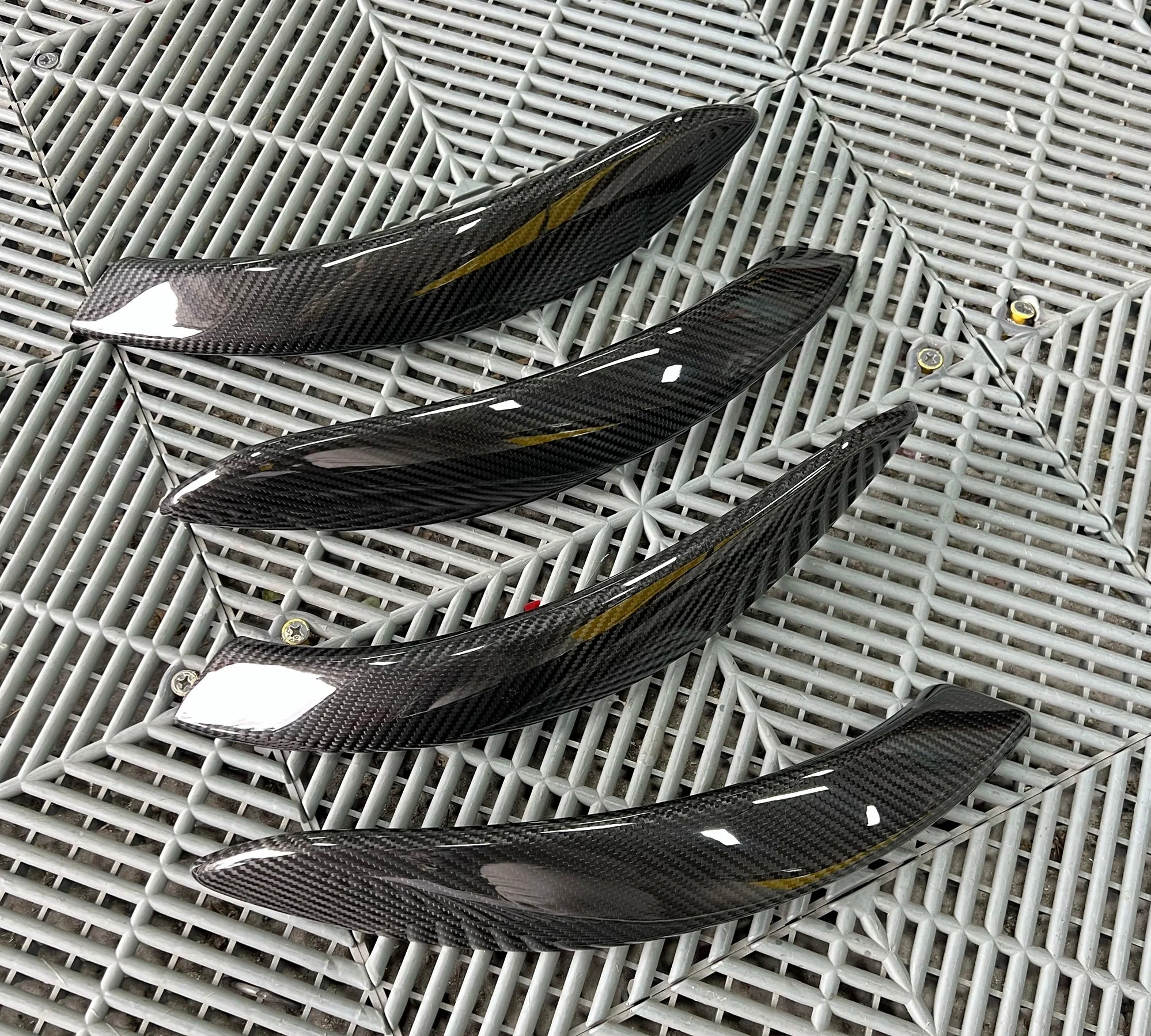 Poignée de porte intérieure en fibre de carbone sèche pour BMW F80 F30 / F82 F83