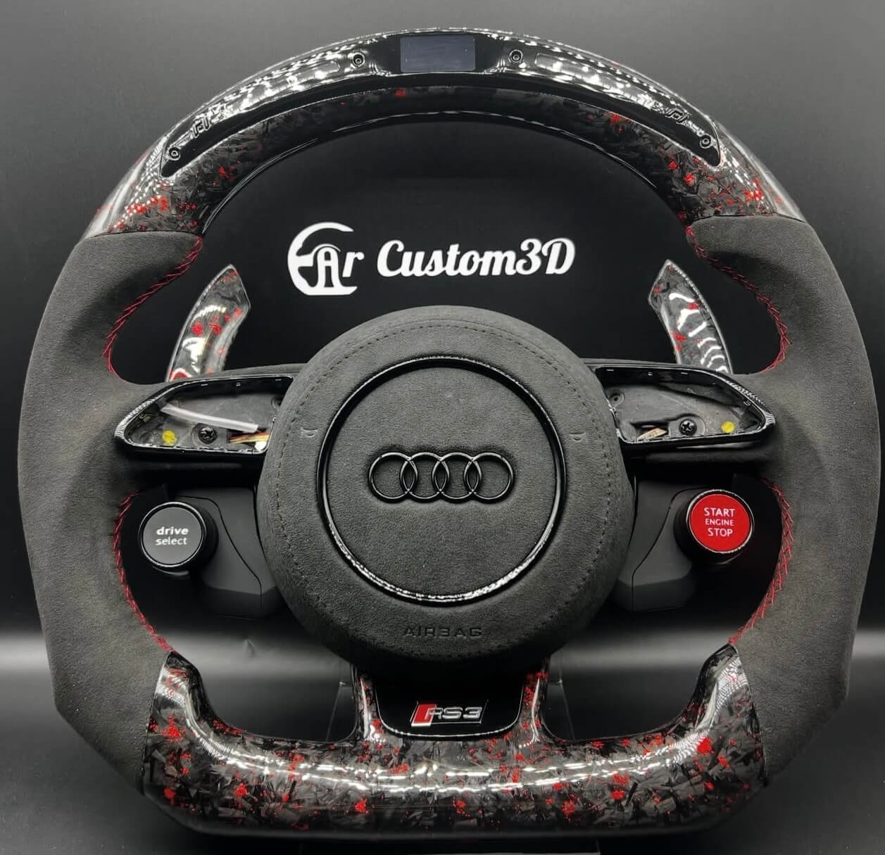 Volant Audi RS sur mesure en carbone et alcantara
