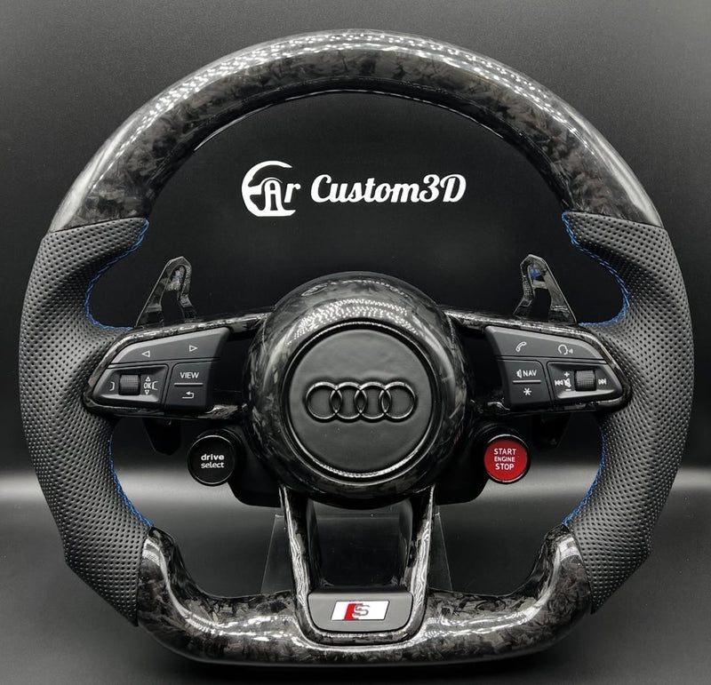 Volant Audi TTrs sur mesure en carbone forgé et cuir perfore surpiqûre bleu couvercle d'airbag en carbon forgé et cuir Carcustom3d