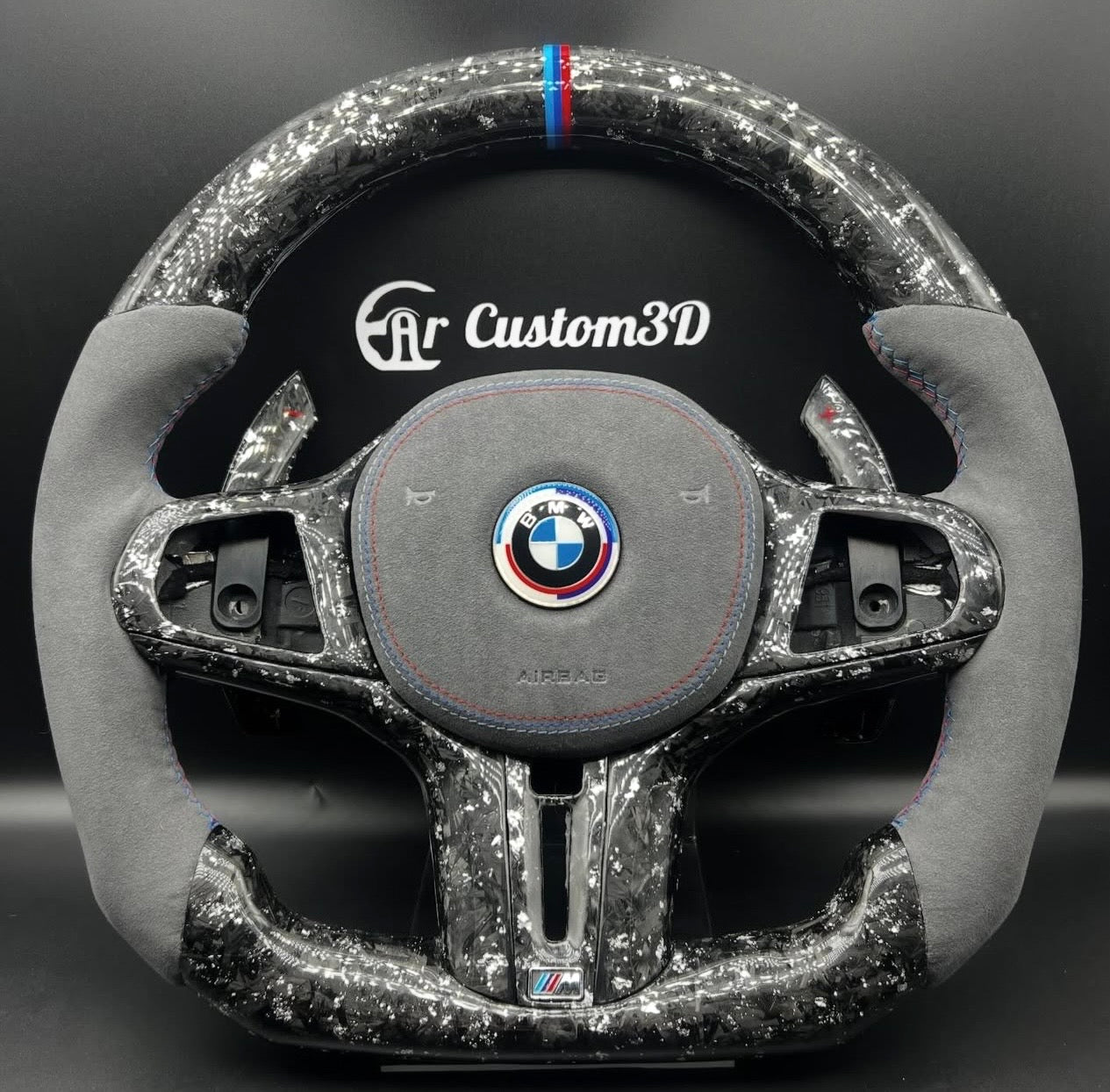 volant bmw serie g carbon forgé blanc alcantara surpiqûre m couvercle d'airbag alcantara surpiqûre m